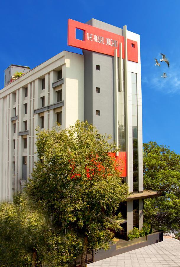 The Royal Orchid Hotel, Chembur Bombaim Exterior foto